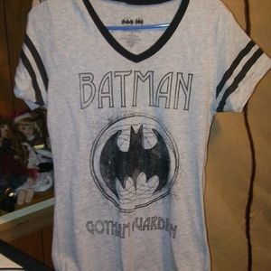 Womens batman logo shirt